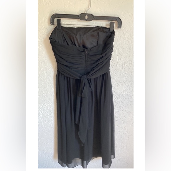 White House Black Market Chiffon Flowy Strapless Dress Sz 2 Gathered Bodice WHBM - Picture 3 of 9